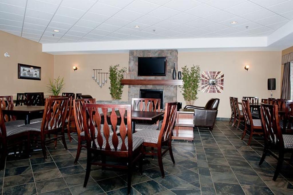 Paradise Inn And Suites Valleyview Екстер'єр фото